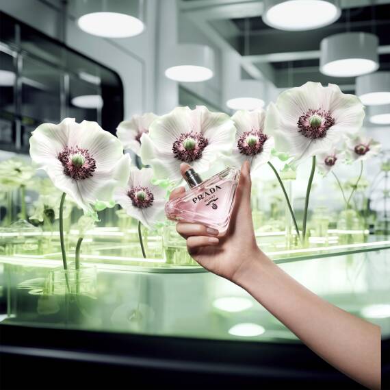 Prada Paradoxe Virtual Flower Edp 50 Ml Kadın Parfüm - 4